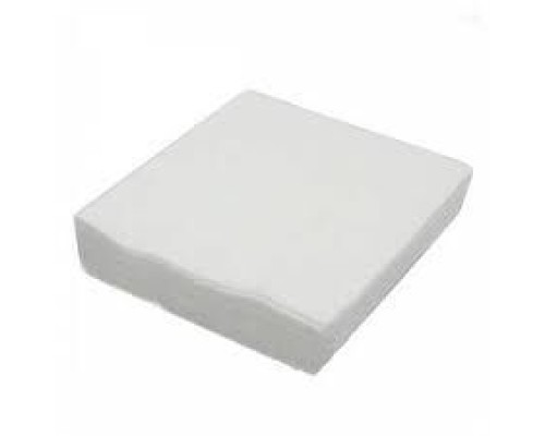 Серветки в пачці "Рожева Білявка"  10х10 см (100 шт/пач) зі спанлейсу  гладка