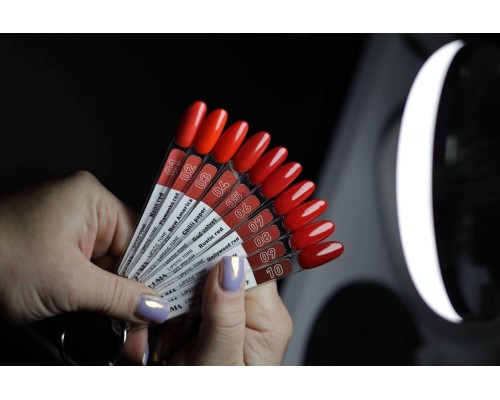 Luma №001 Lipstic tone Neon red gel polish 10ml (червона колекція)