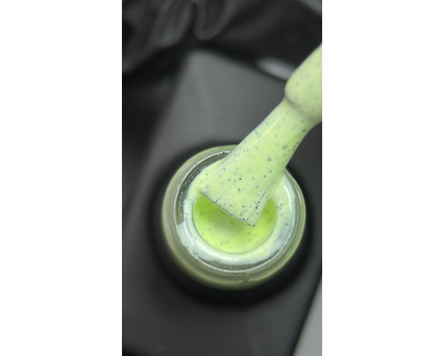 LUMA gel polish Chia pudding C08 Kiwi 10ml  (світло-зелена с крихтою)