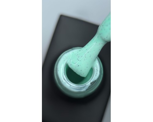 LUMA gel polish Chia pudding C09 Guava 10ml  (світло-зелена с крихтою)